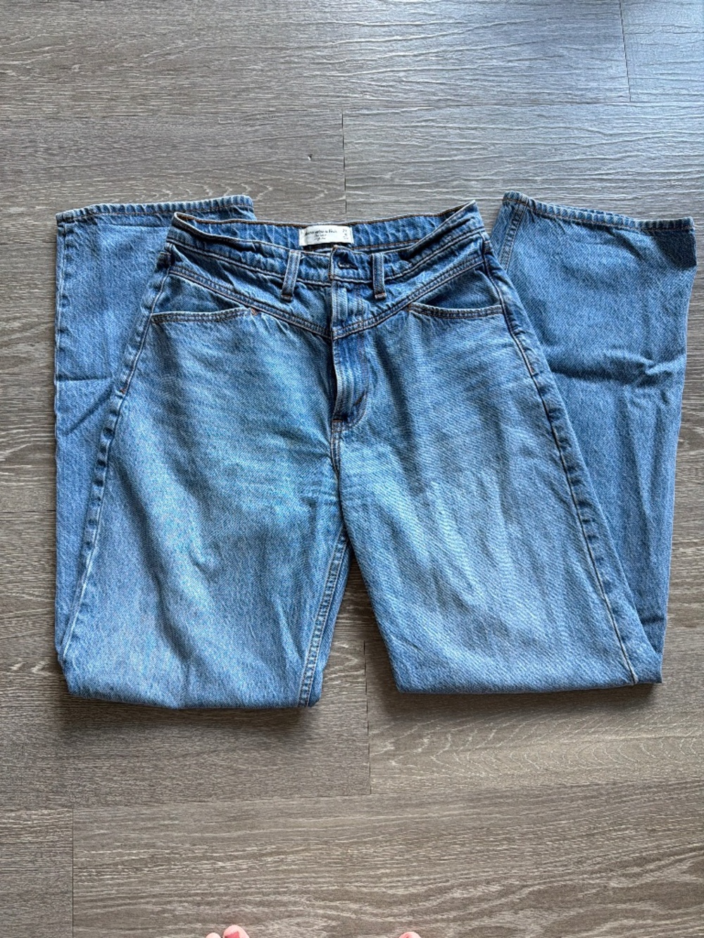 Abercrombie “The Loose High Rise”